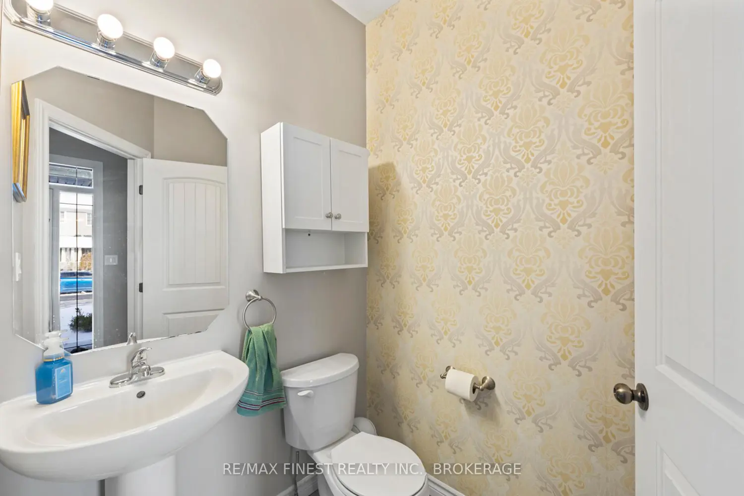 Additional image 3 of 1395 Tremont Drive