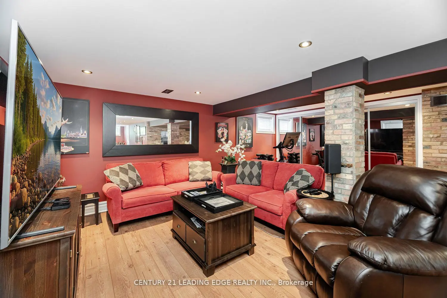 Additional image 13 of 586 Curzon Avenue