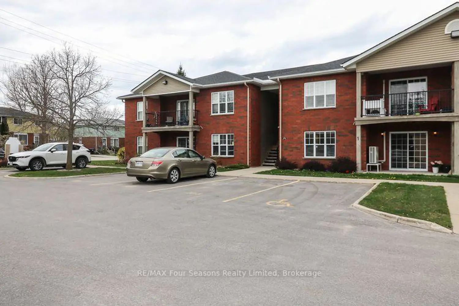 Additional image 12 of 435 Walnut Street 101