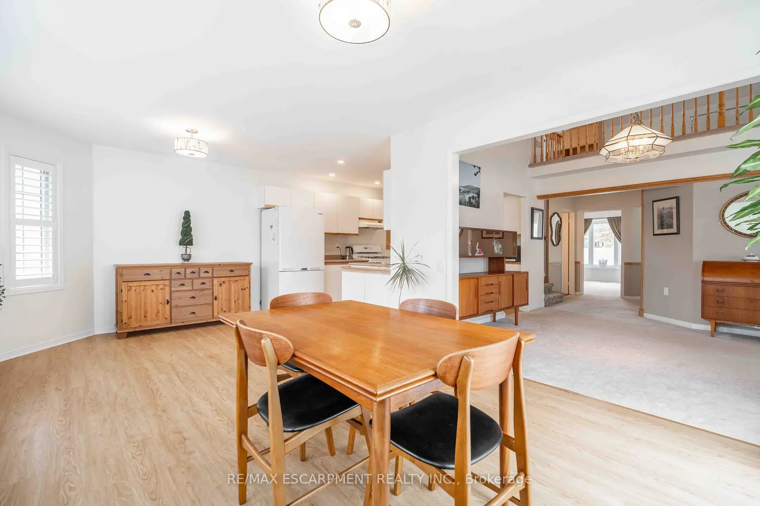 Additional image 6 of 195 Silverbirch Boulevard