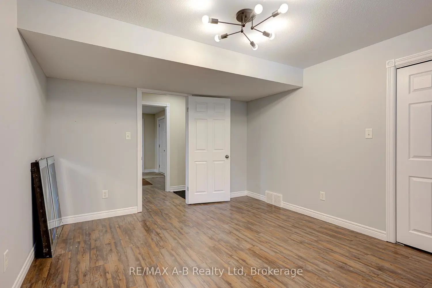 Additional image 11 of 256 Boyce Street