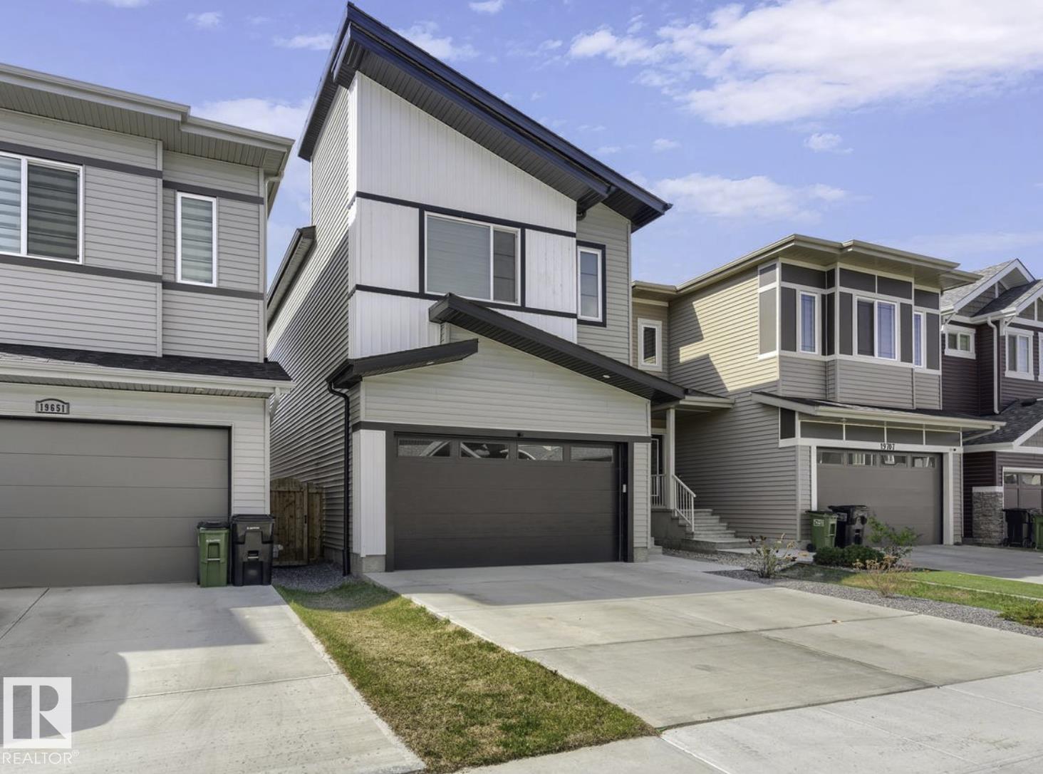19703 29 Avenue NW, Edmonton, AB, T6M1M2