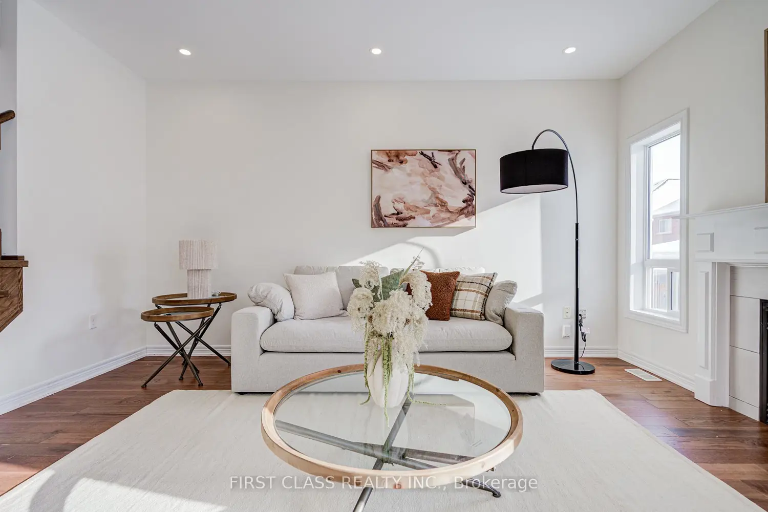 23 Grey Wing Avenue photo 5
