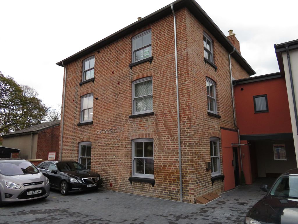2 bed flat to rentFlat, Gwynne Gate, Catherine Street, Hereford HR1