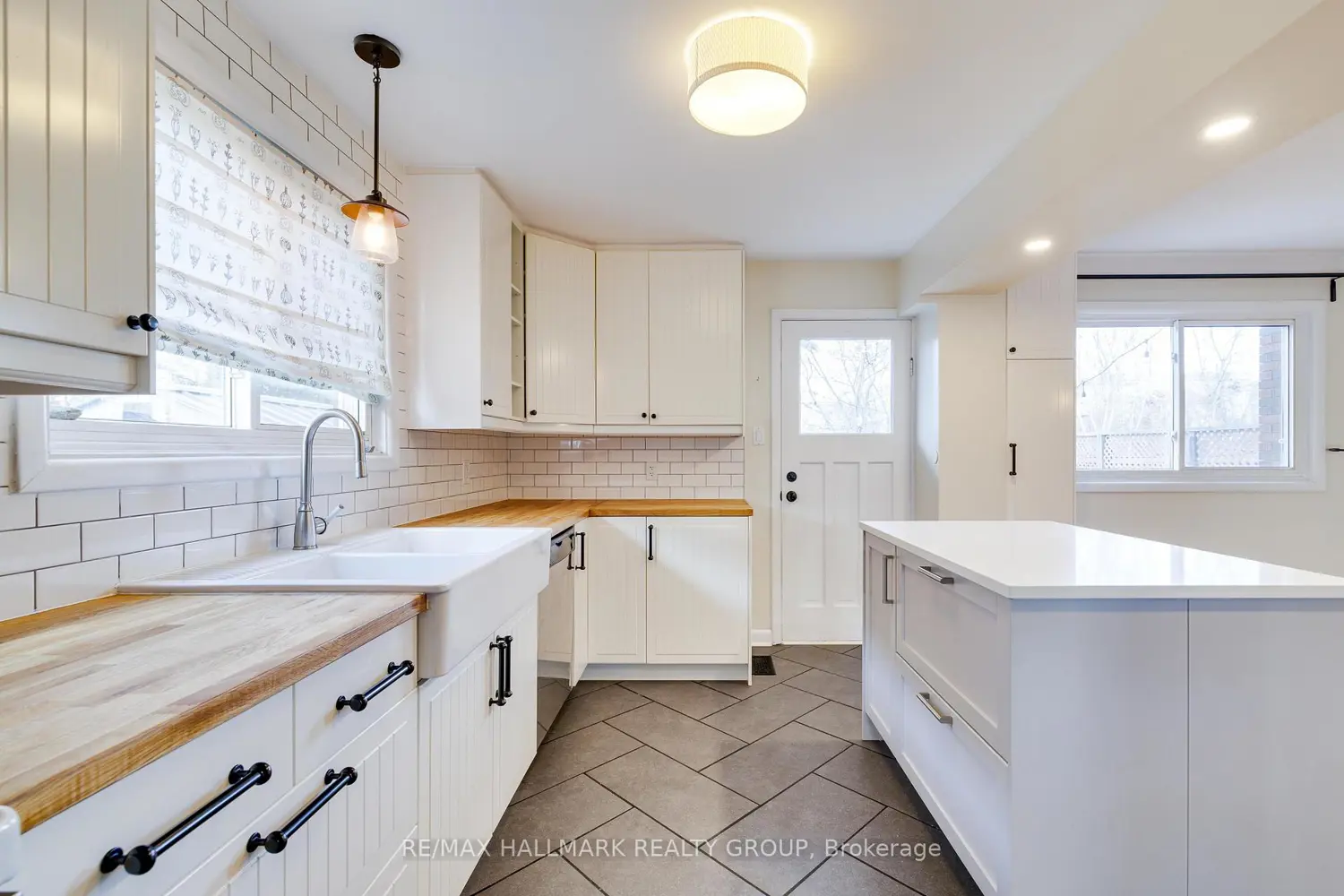 1213 Emperor Avenue photo 5