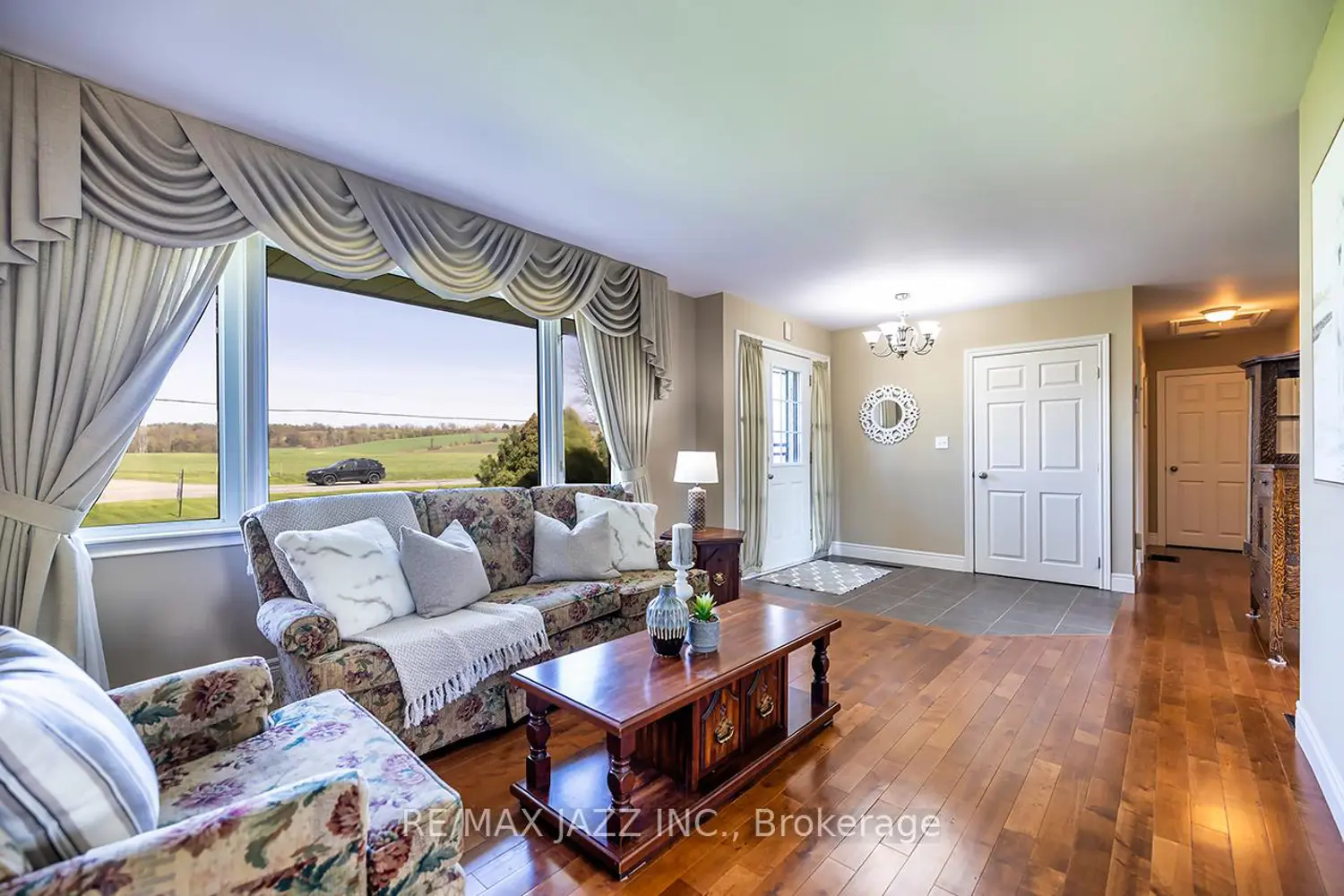 152 Belleville Road photo 3