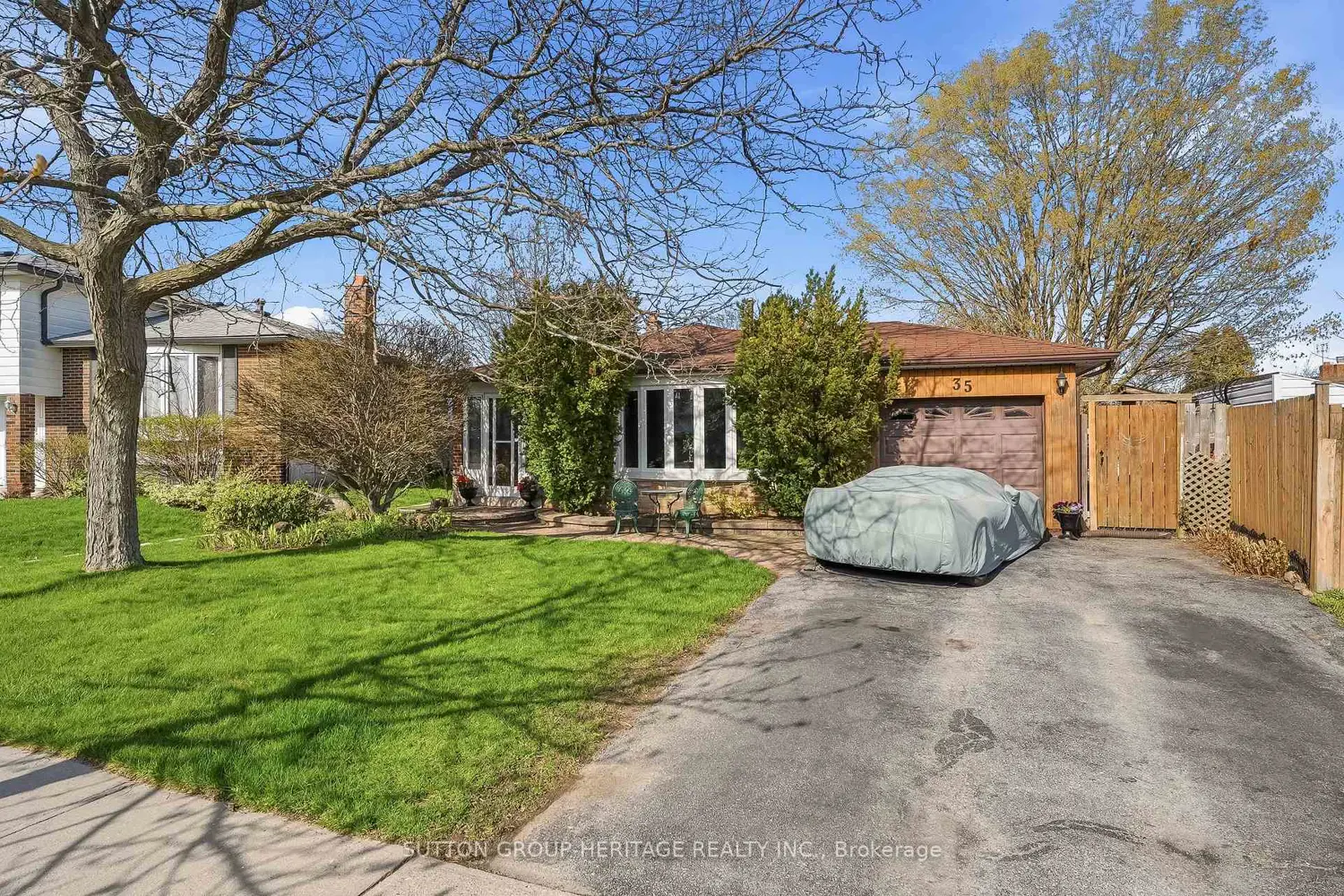35 Albery Crescent
