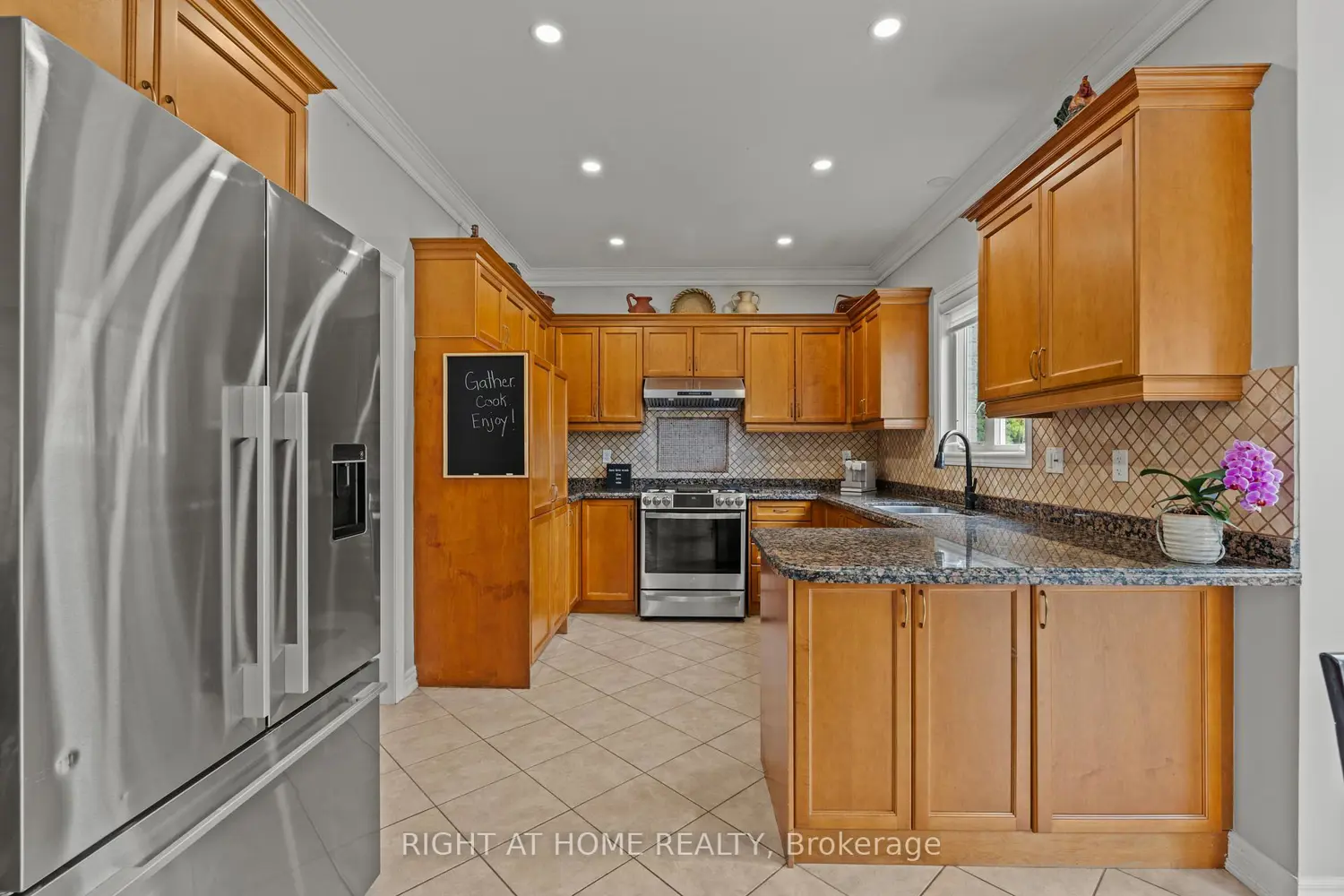 Additional image 2 of 2275 Whitecliffe Way