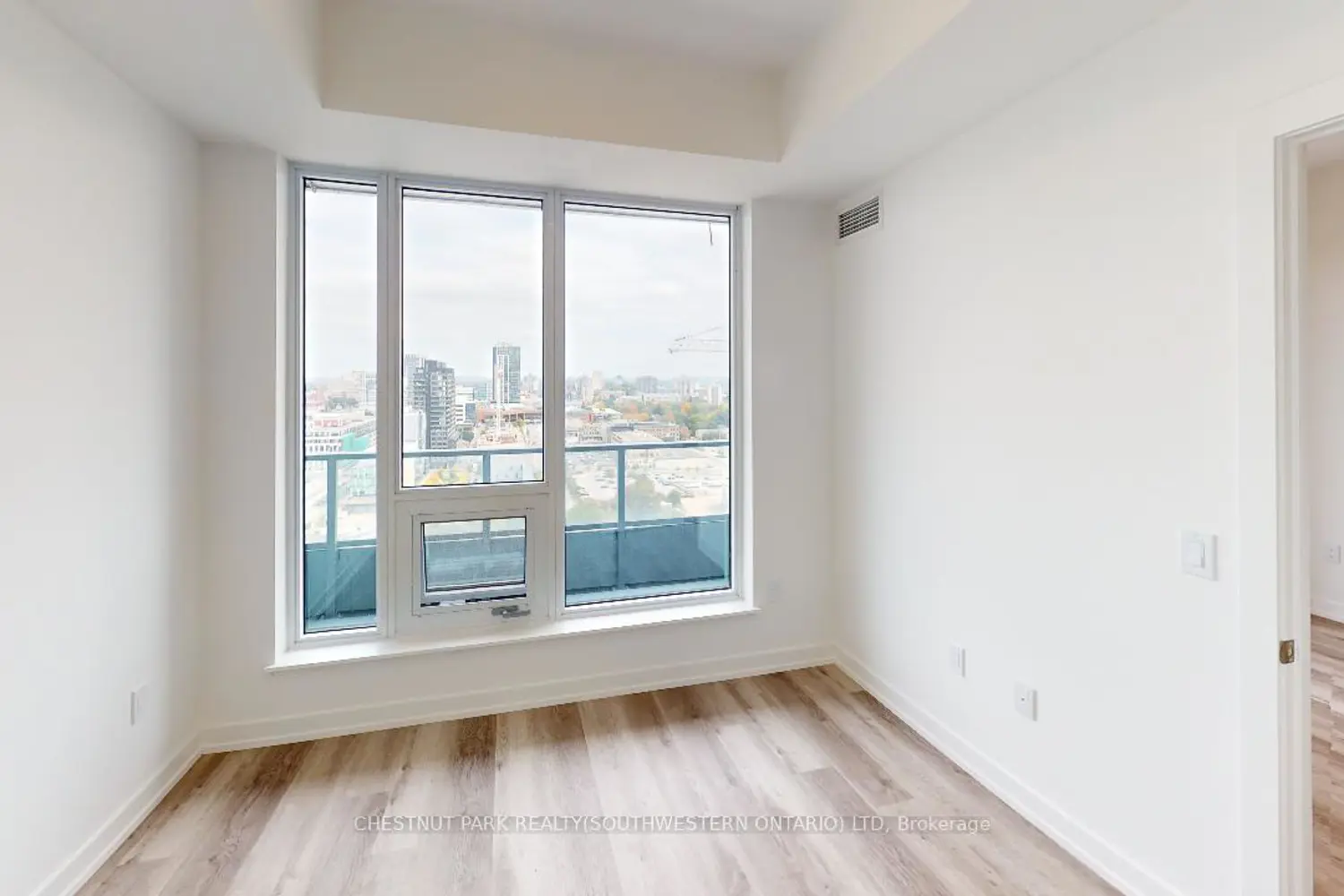 Additional image 7 of 15 Wellington Street 1704
