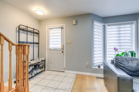 Additional image 8 of 2080 St Clair Avenue W, Toronto, ON, M6N 1K3