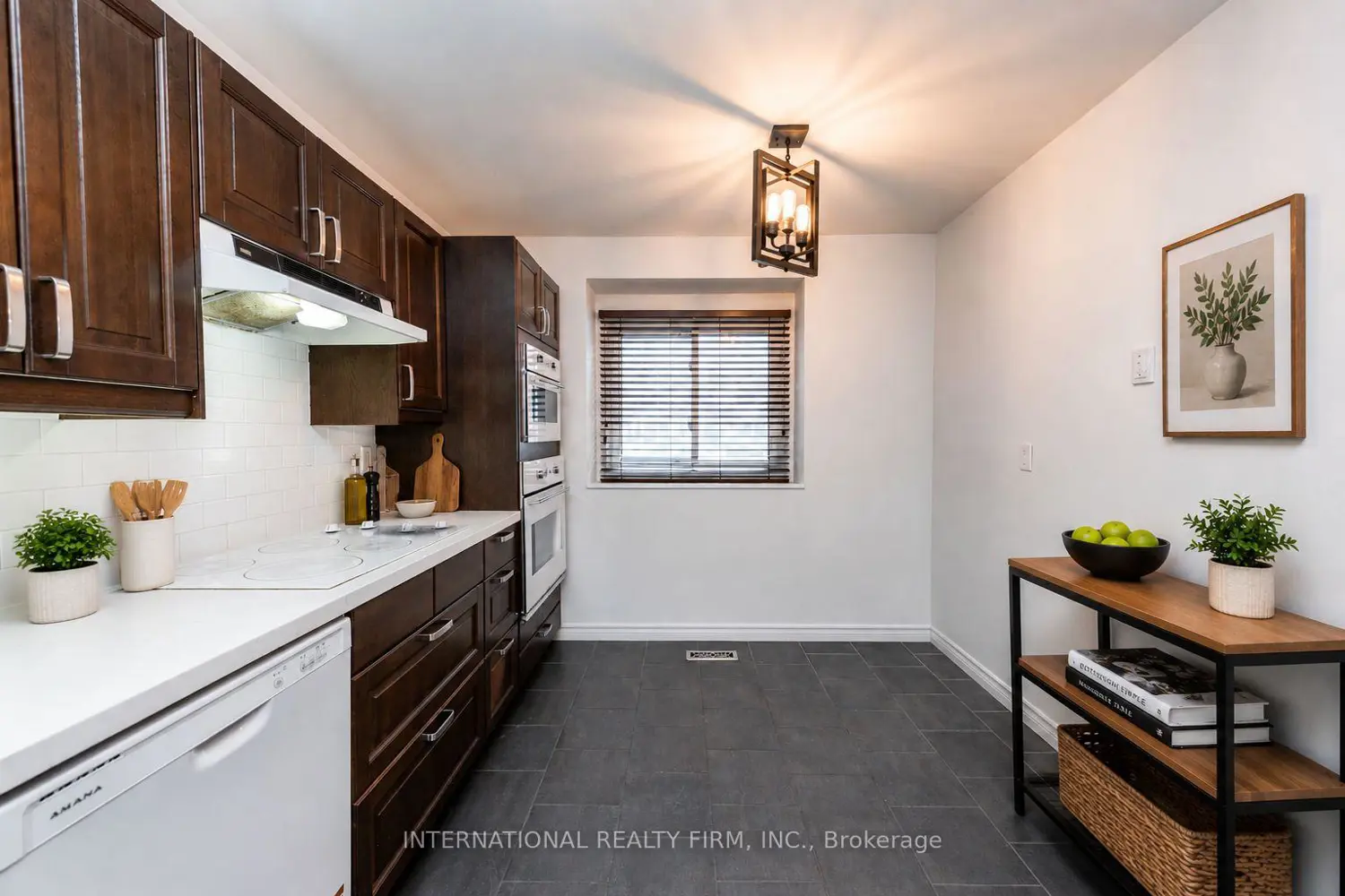 Additional image 3 of 6855 Glen Erin Drive 15