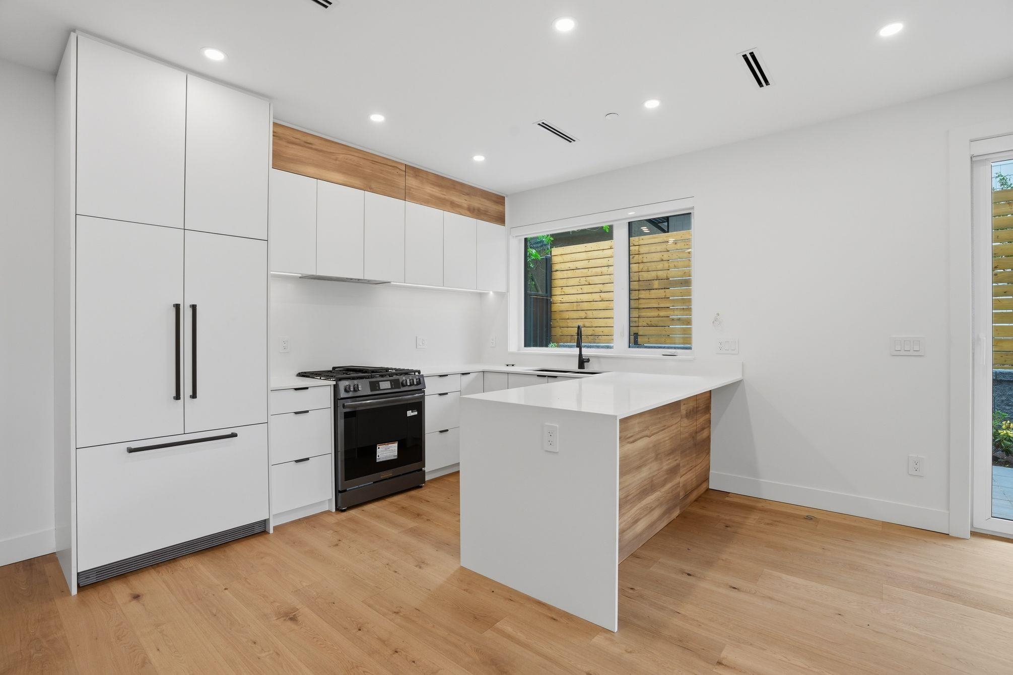 Additional image 3 of 2-2438 20th Avenue E, Vancouver, BC, V5M 2T6