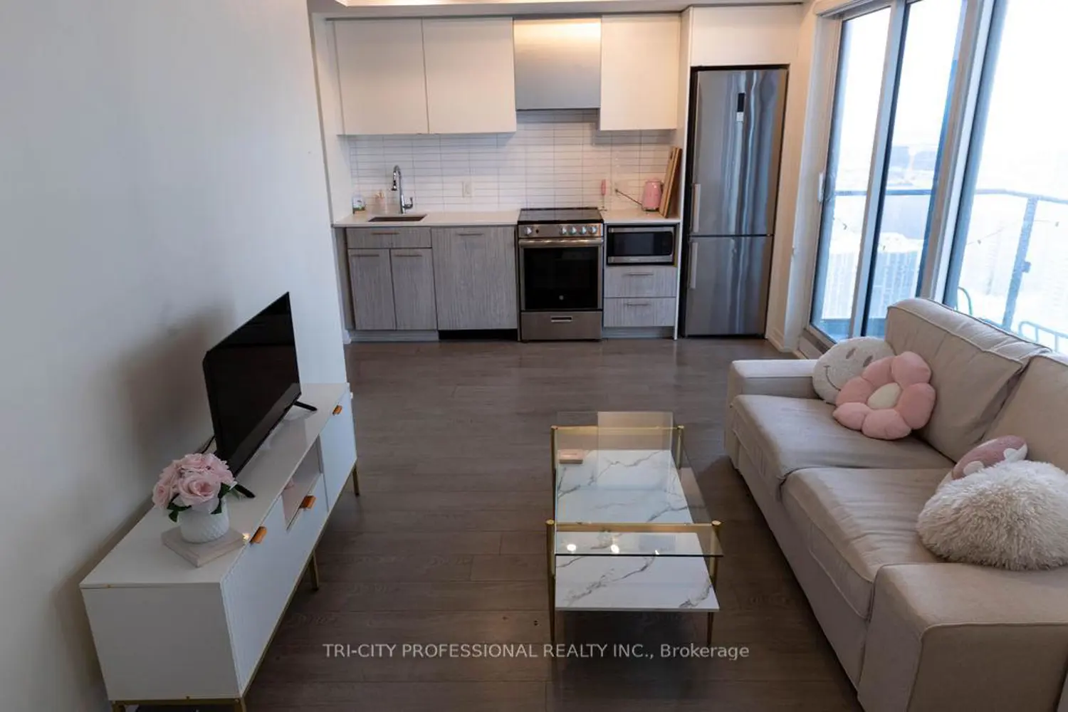 Additional image 4 of 251 Jarvis Street 3605