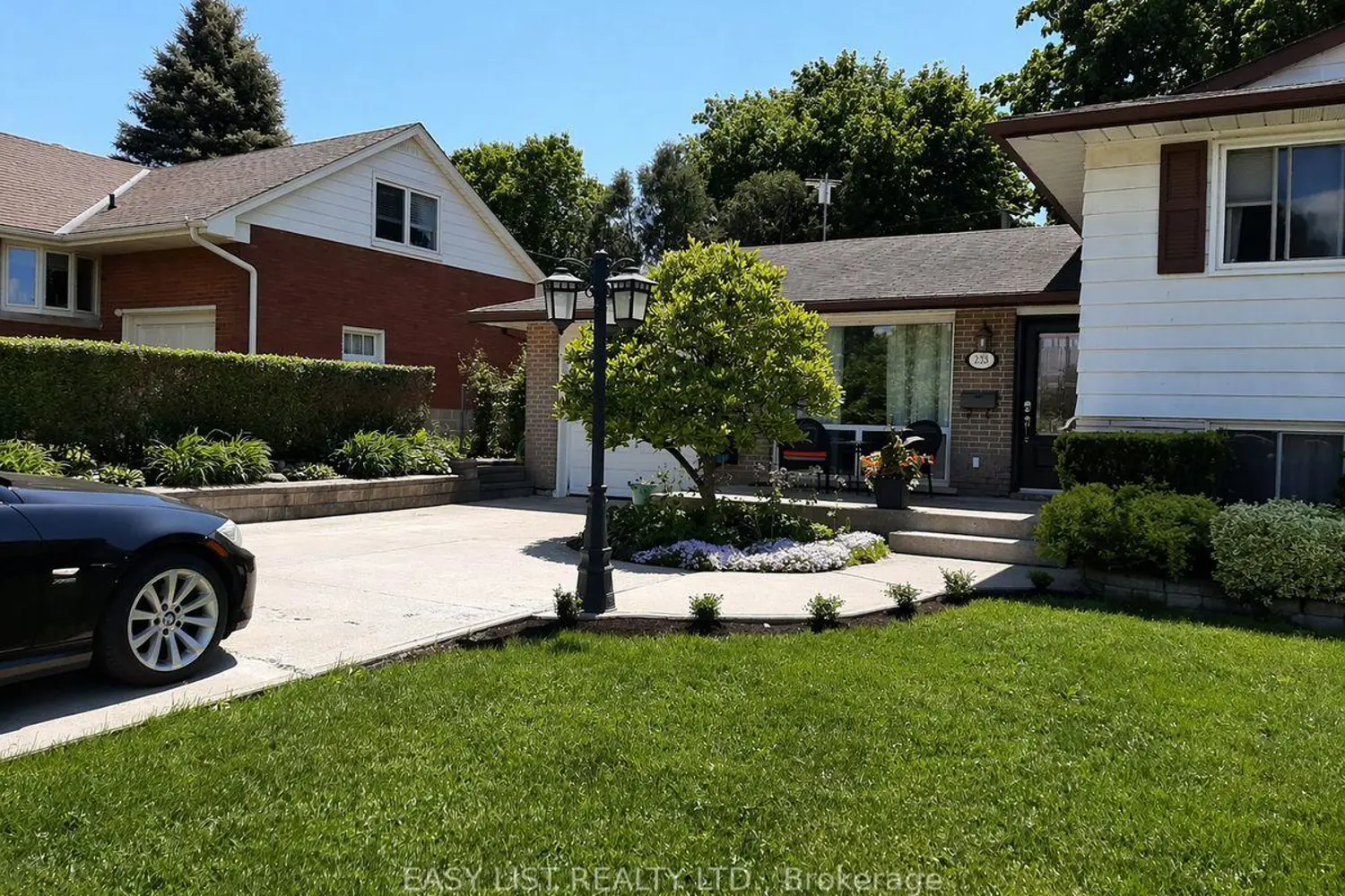 233 Elmore Drive photo 2