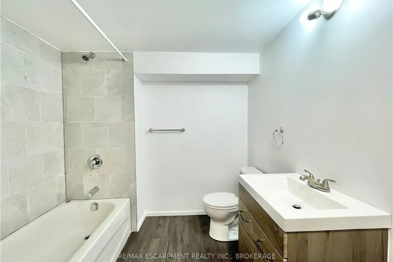 Additional image 11 of 76 Marc Boulevard