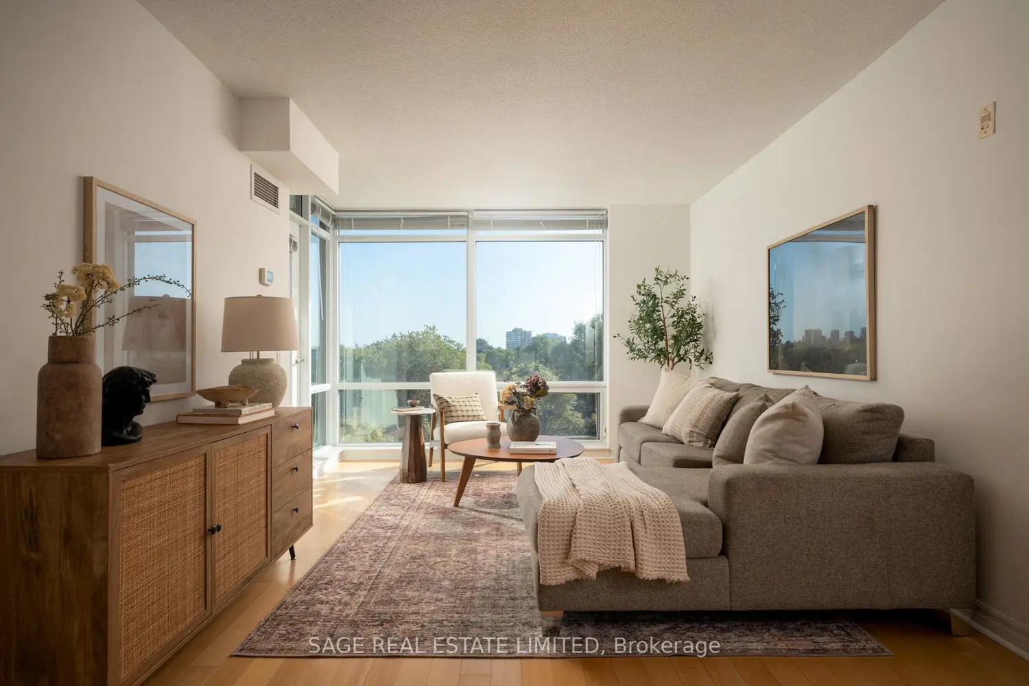 3830 Bathurst Street 606
