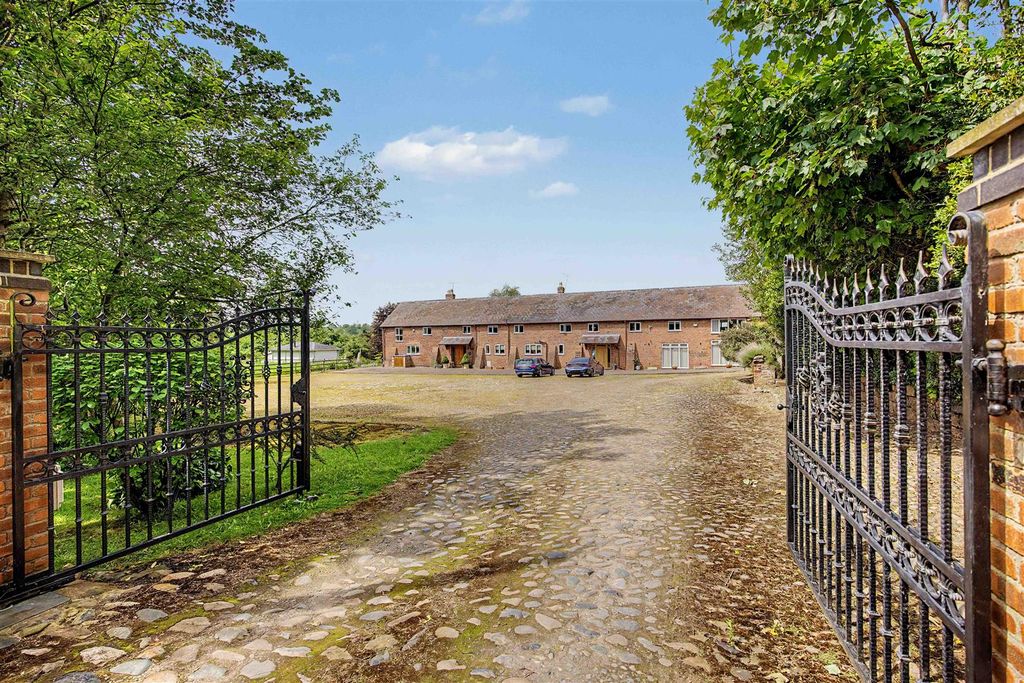 Additional image 38 of 5 bed barn conversion to rentBartington, Nr Acton Bridge, Northwich CW8