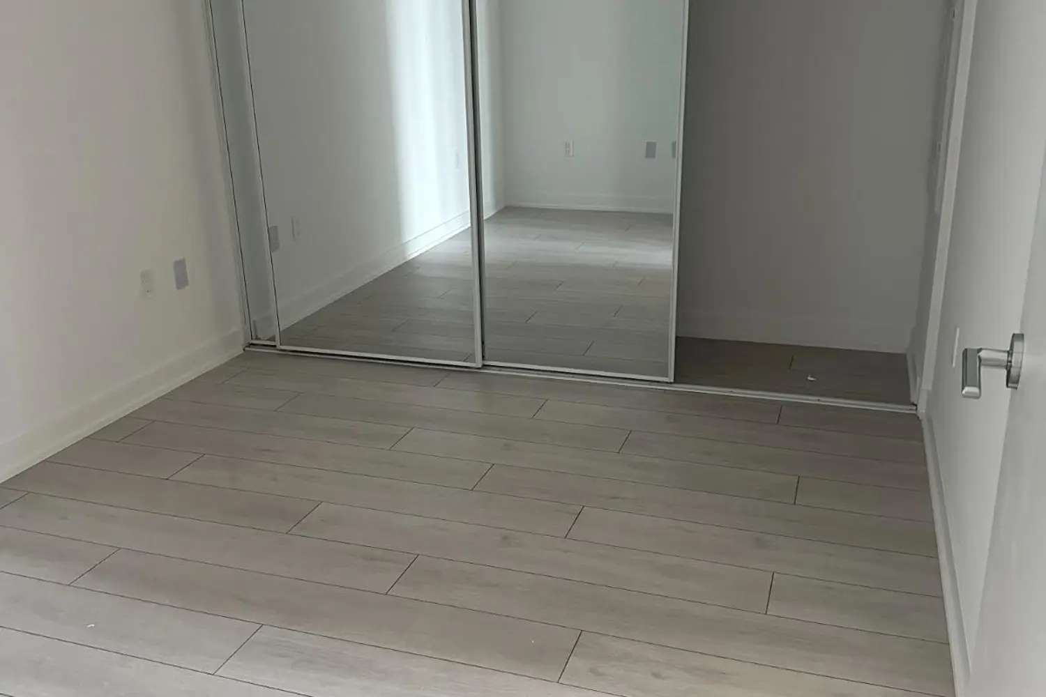 Additional image 12 of 1606 Charles Street 1308