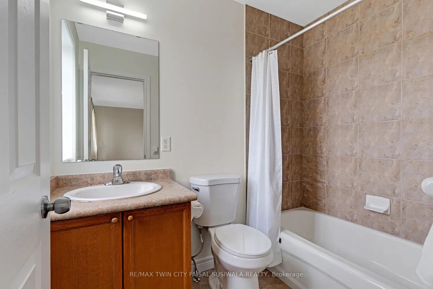 Additional image 8 of 250 Ainslie Street 14