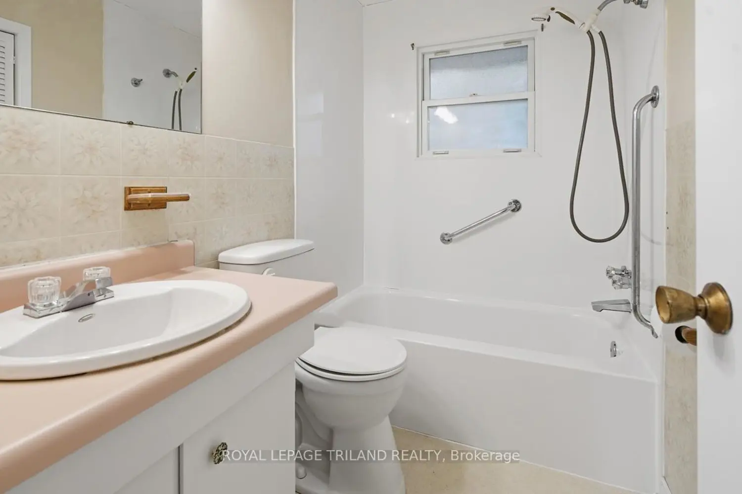 Additional image 11 of 1281 Victoria Drive