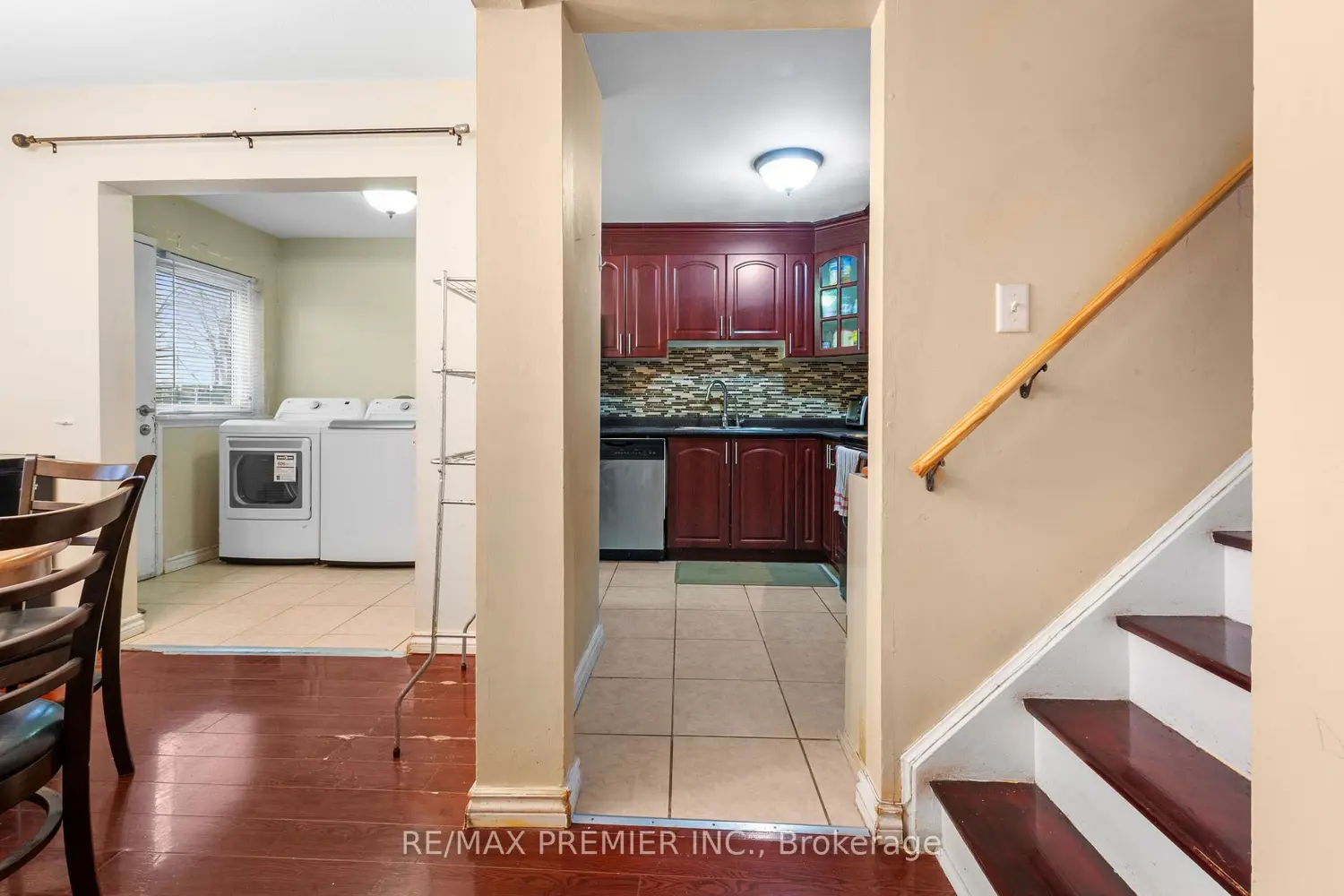 Additional image 6 of 1605 Albion Road 292