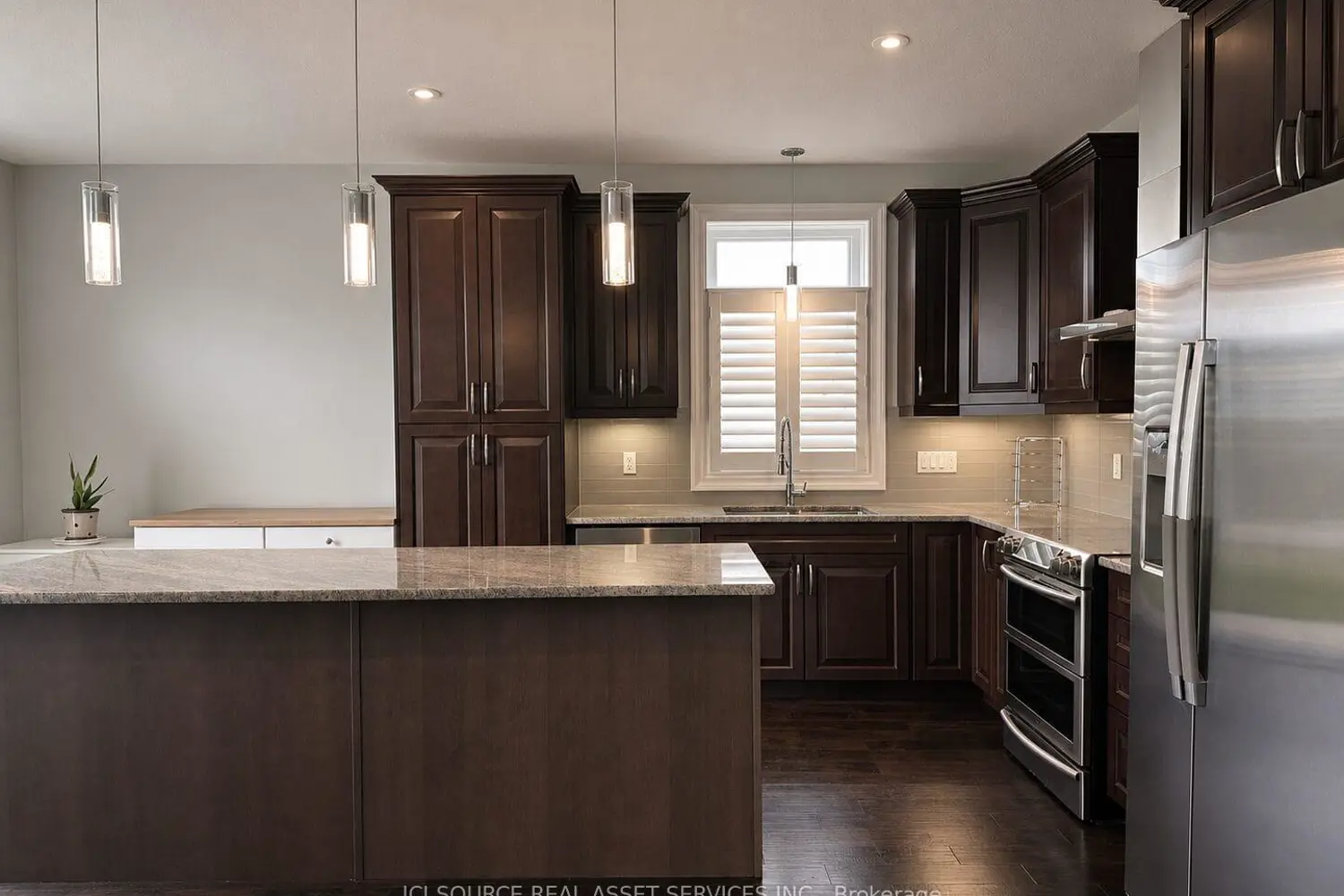 Additional image 6 of 2120 Gough Avenue
