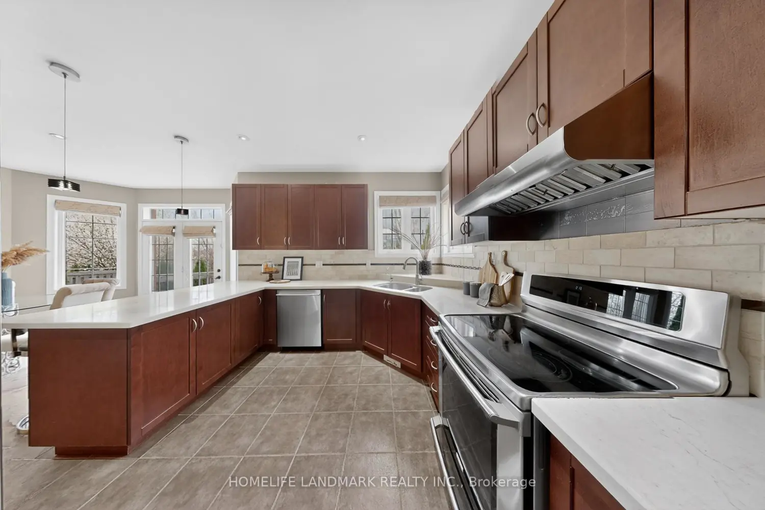 Additional image 11 of 2481 Whistling Springs Crescent
