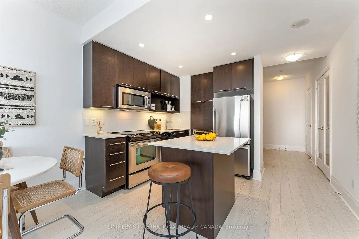 Additional image 3 of 100 Harrison Garden Boulevard 824
