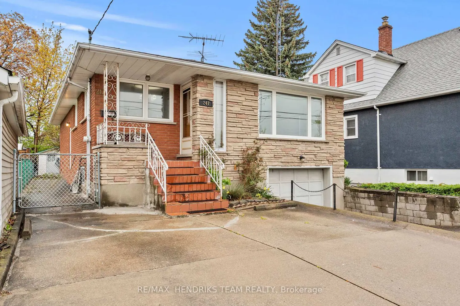 247 Grantham Avenue