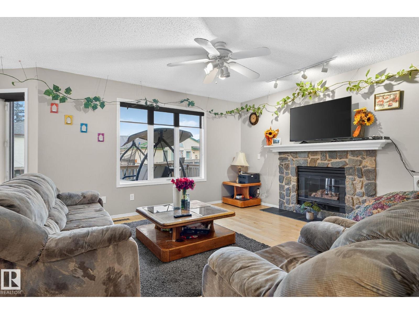 Additional image 6 of 3912 31 Street NW, Edmonton, AB, T6T1J5