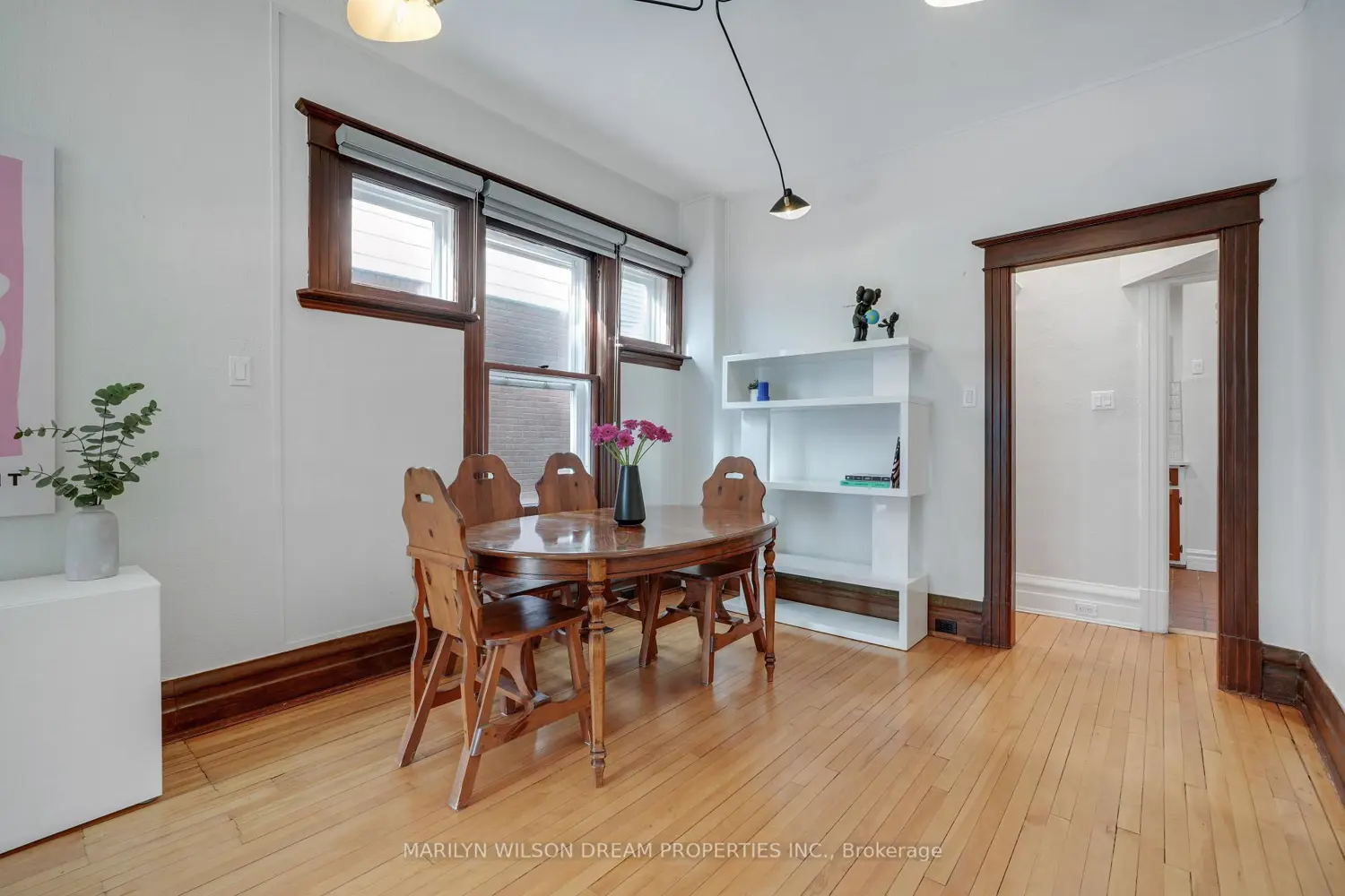 273 Powell Avenue photo 5