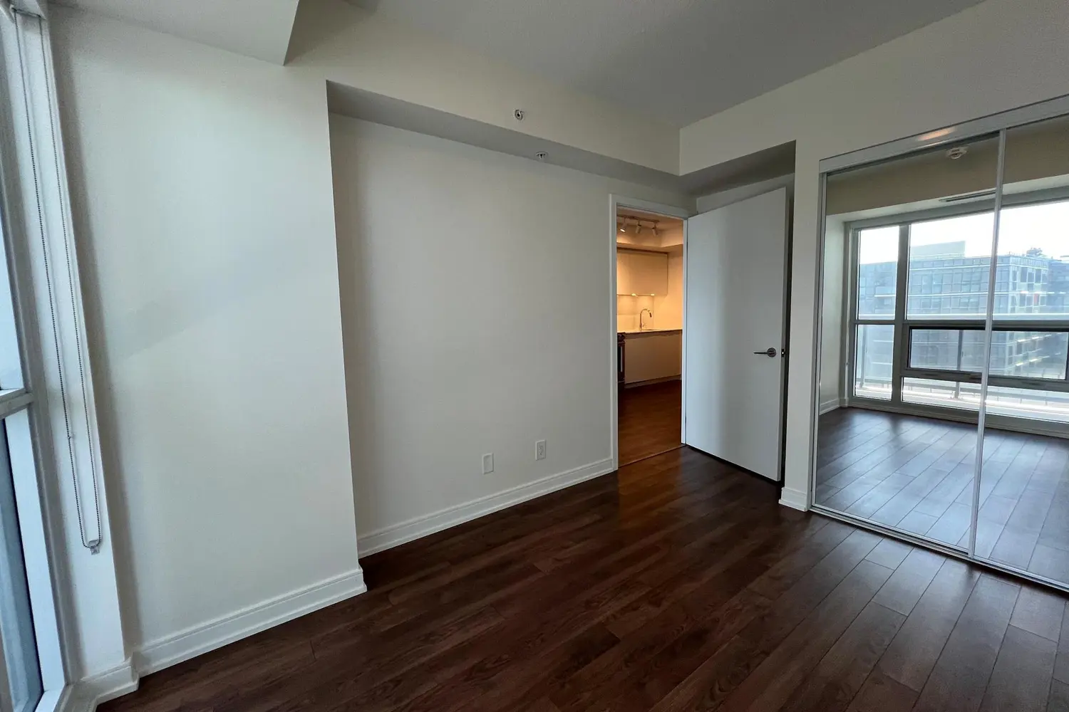 Additional image 5 of 30 Samuel Wood Way 711