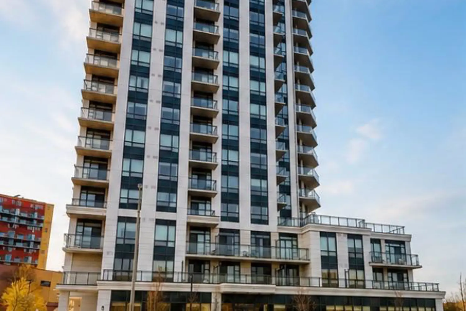 840 Queen's Plate Drive 1512