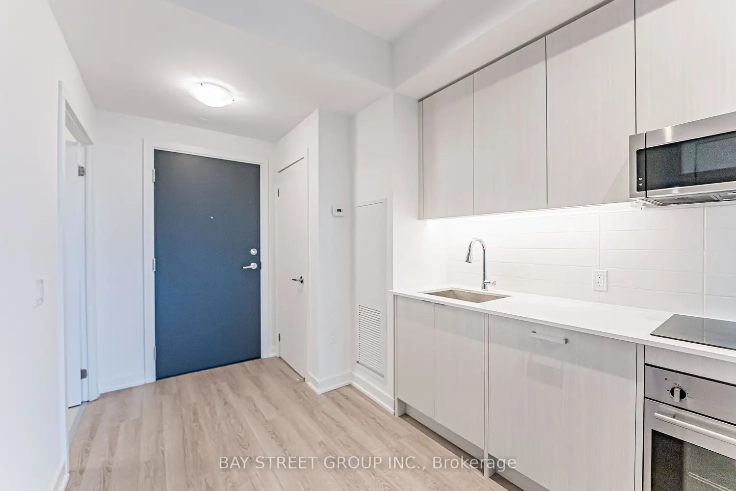 Additional image 7 of 250 Lawrence Avenue 526