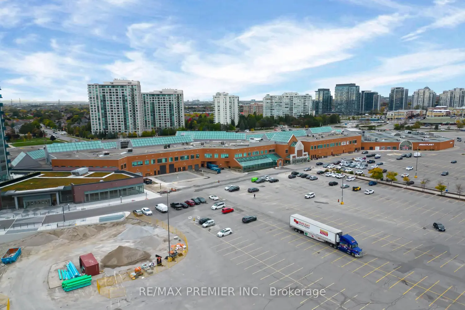 Additional image 20 of 7440 Bathurst Street 1614