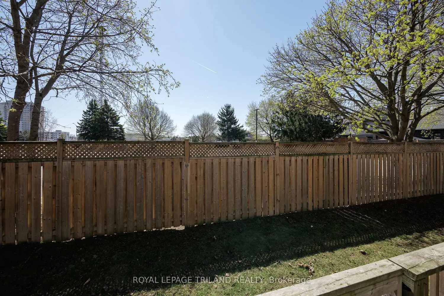 Additional image 18 of 1061 Eagletrace Drive 71