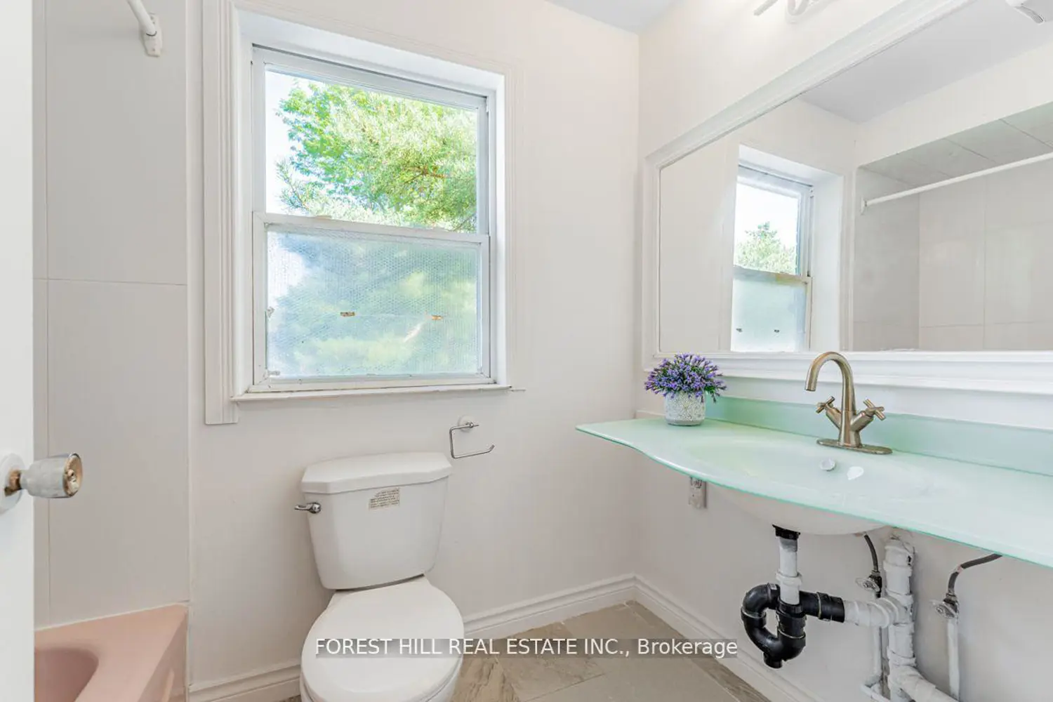 Additional image 6 of 2977 Bayview Avenue