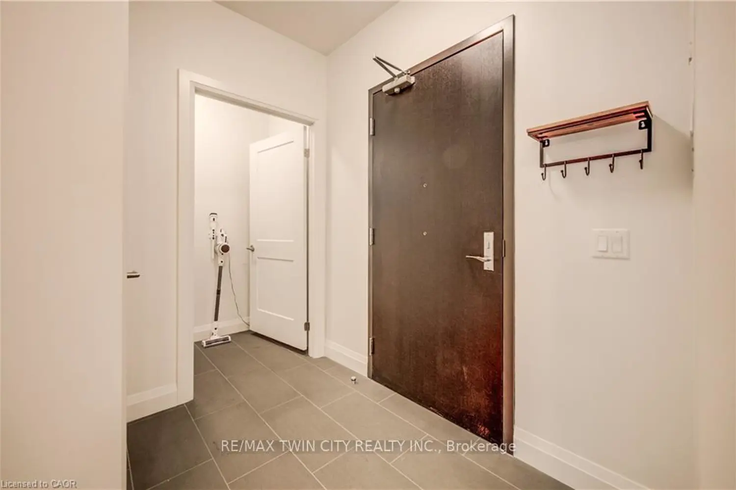Additional image 4 of 399 Queen Street 317
