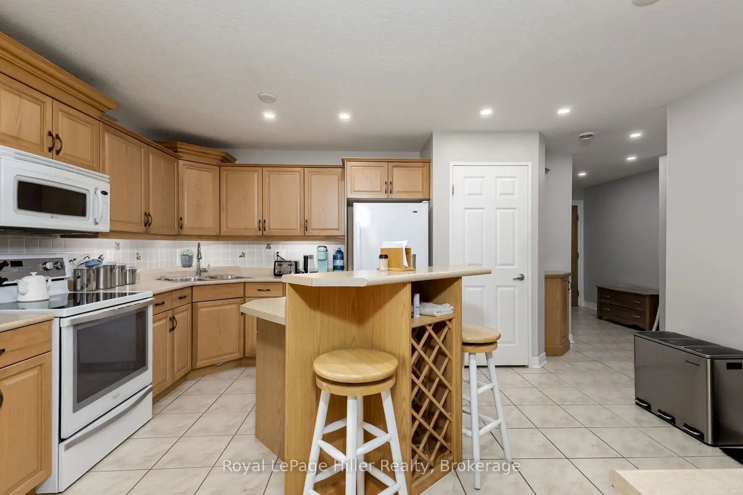 Additional image 9 of 160 Romeo Street #102