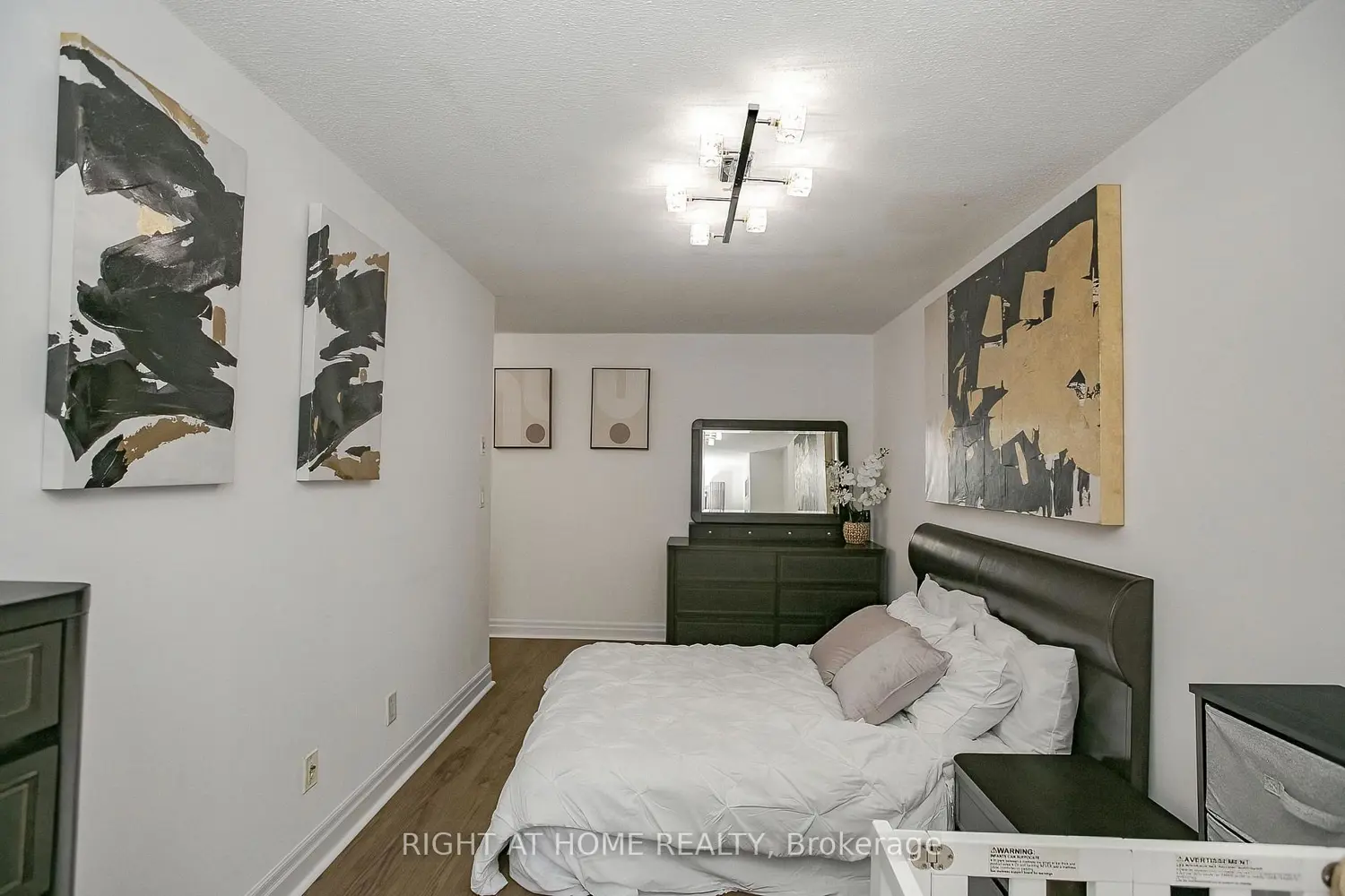 Additional image 11 of 2119 Lake Shore Boulevard 217