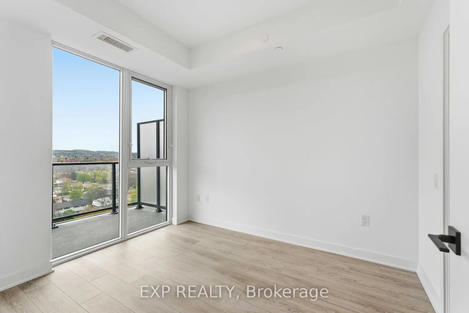 Additional image 12 of 2782 Barton Street 1017