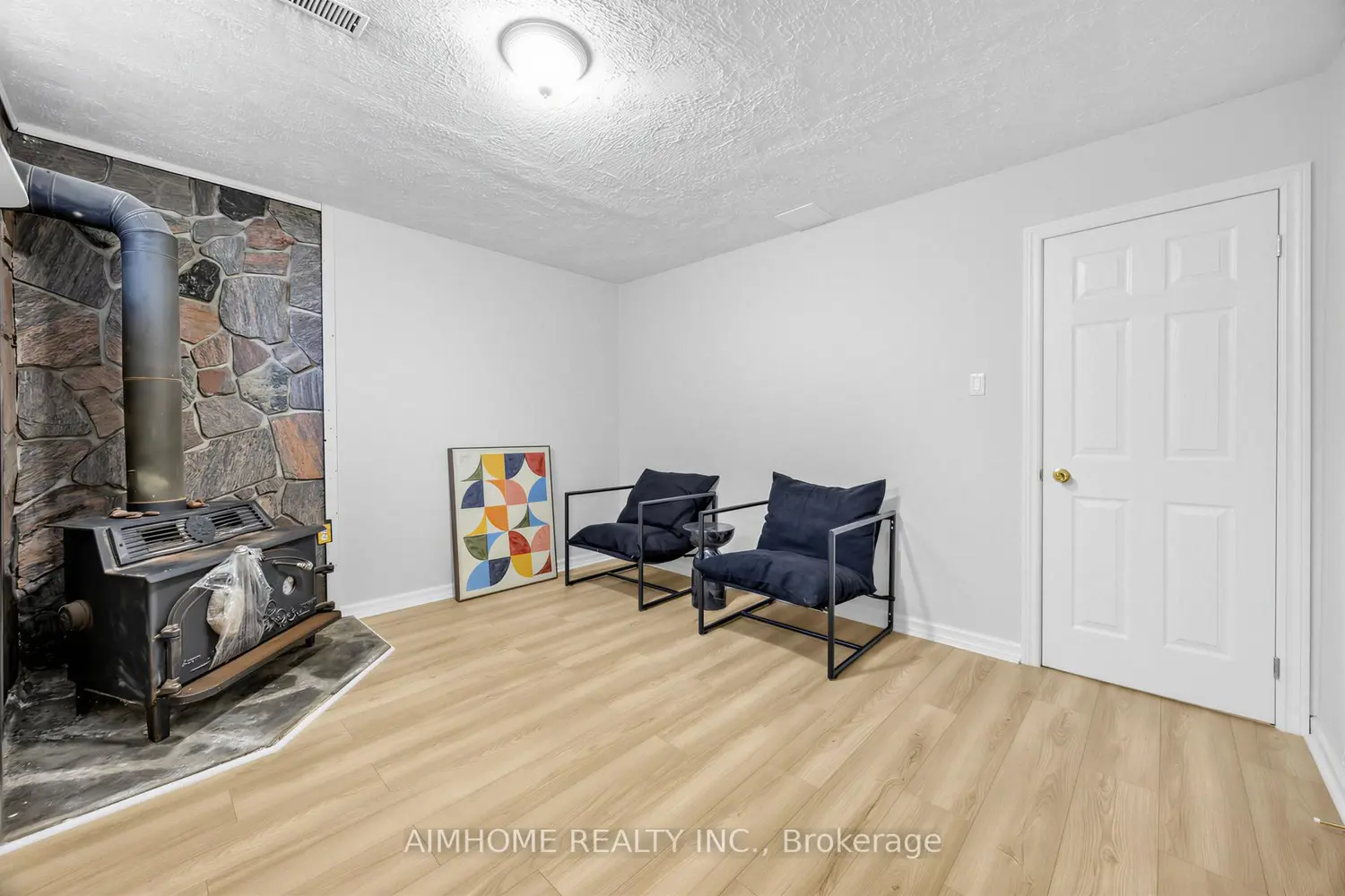 Additional image 18 of 34 Marilake Drive