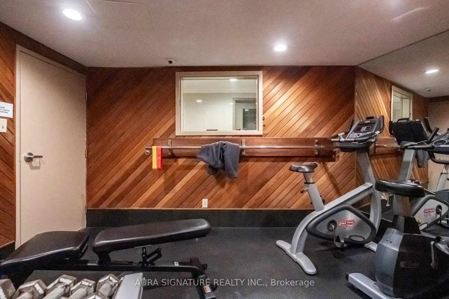 Additional image 16 of 40 Richview Road 203