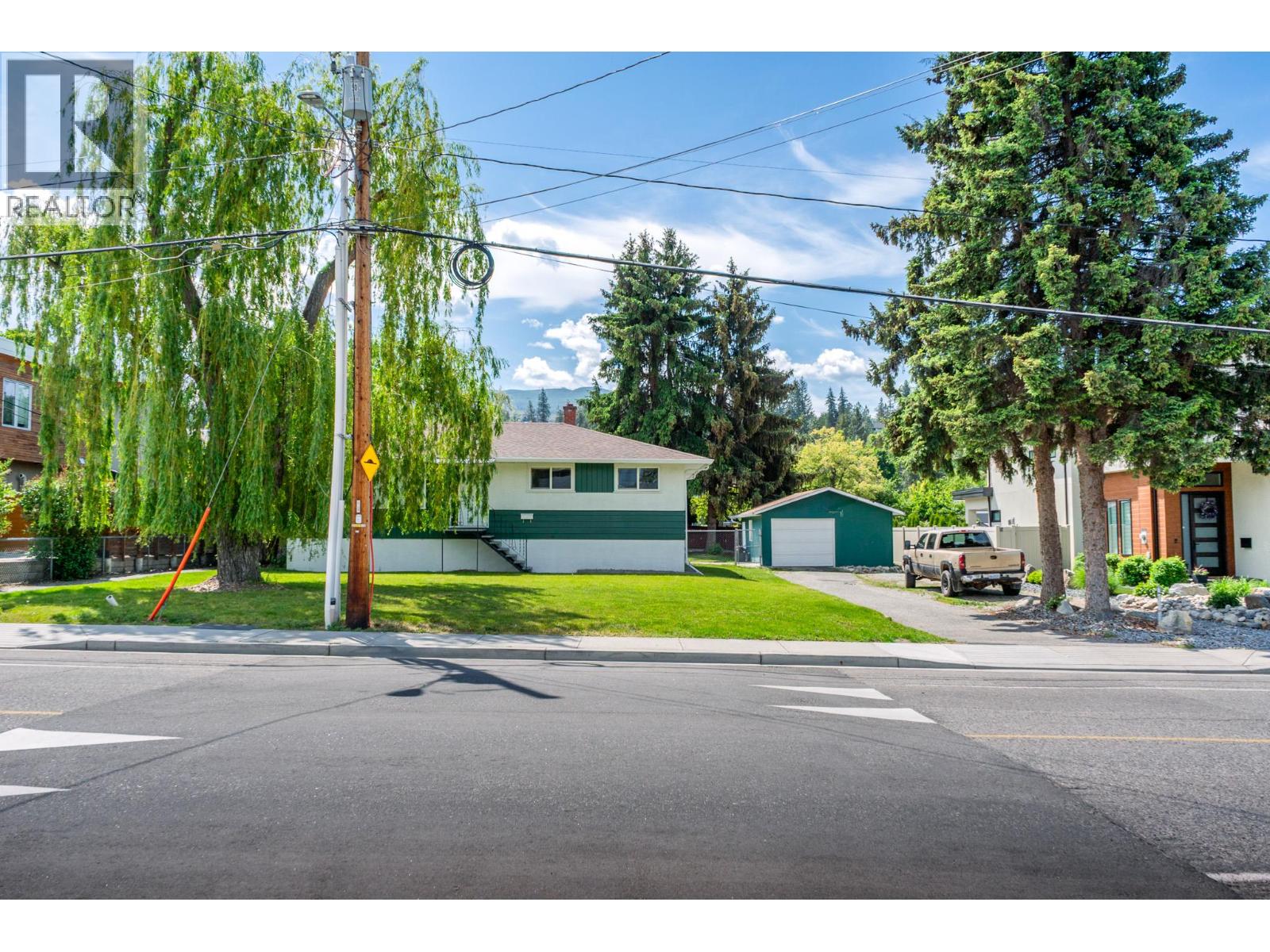 679 Mcclure Road, Kelowna, BC, V1W1L7