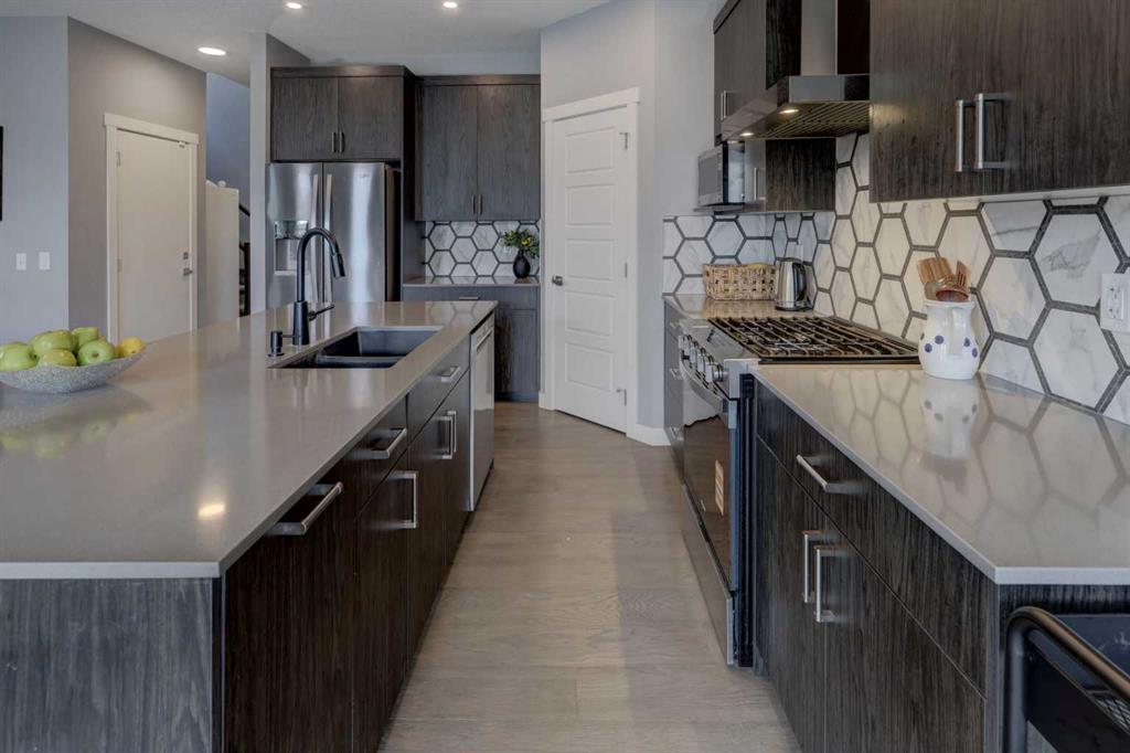 Additional image 4 of 154 Amblehurst Way NW, Calgary, AB, T3P 2A1