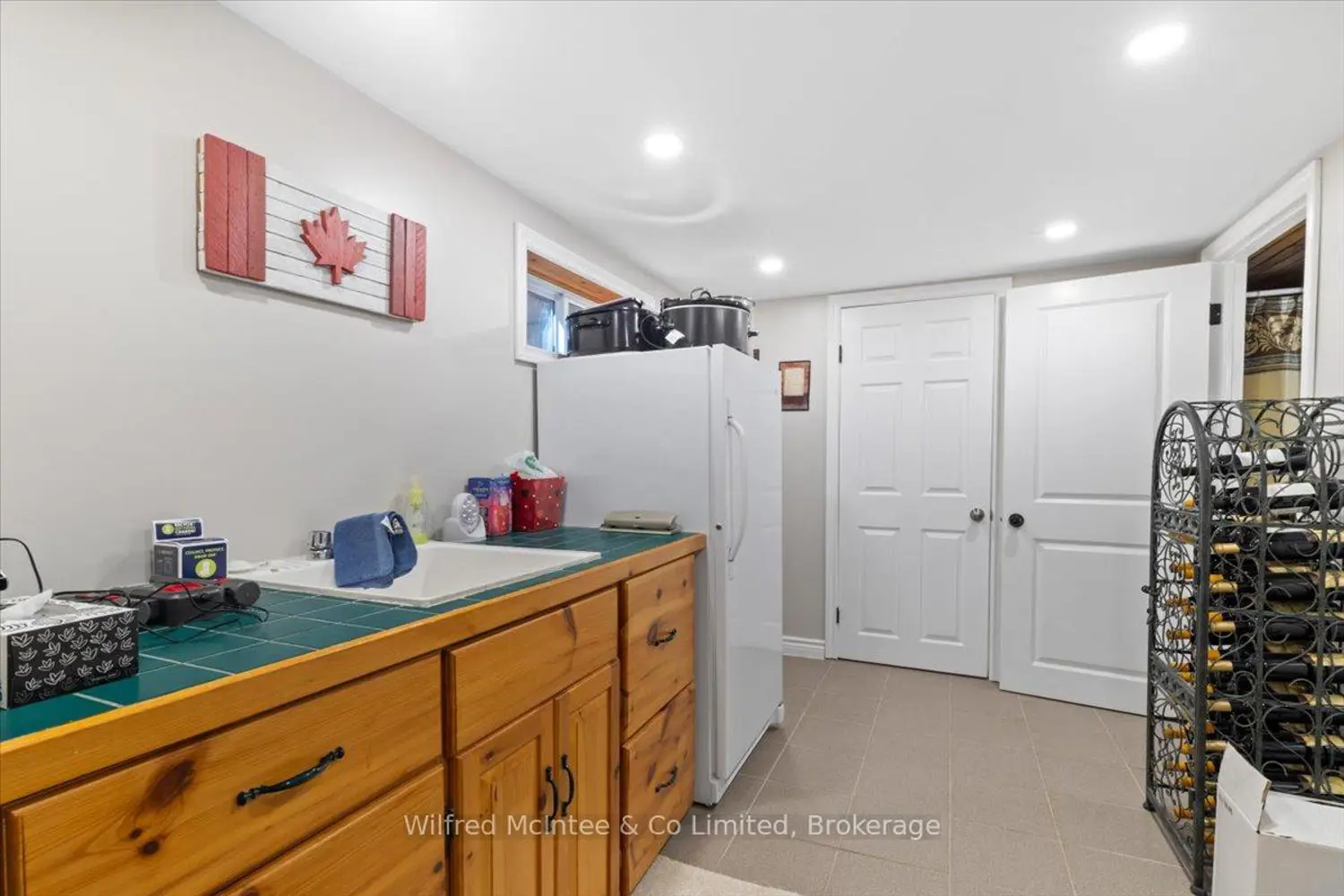 Additional image 5 of 21571 Grey Road 16