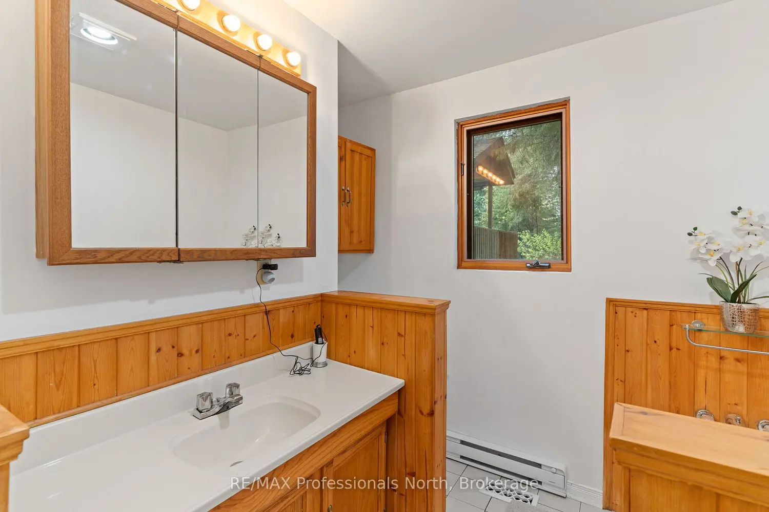 Additional image 10 of 6213 Kennisis Lake Road