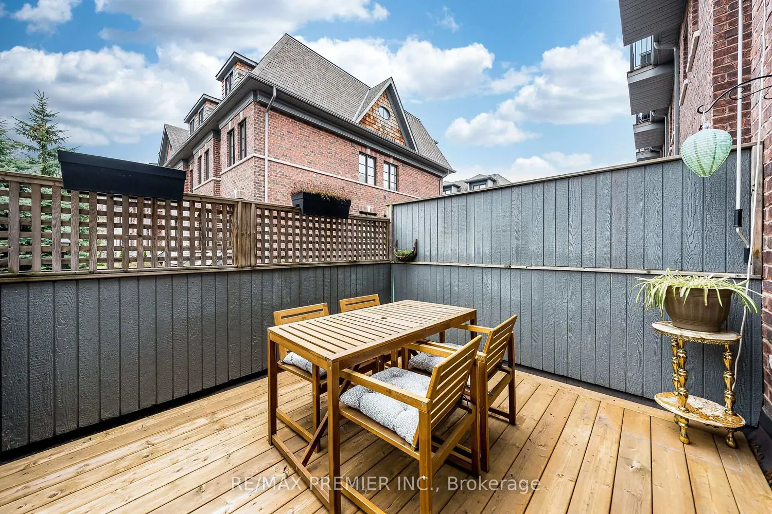Additional image 20 of 8321 Kipling Avenue 16