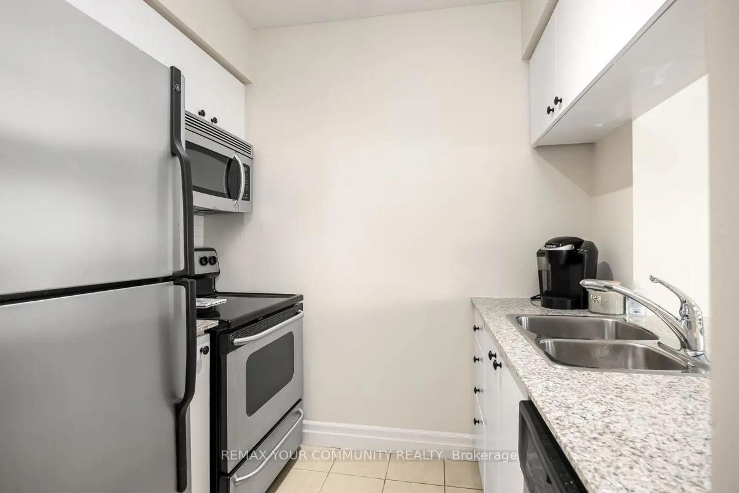 Additional image 9 of 8 Scollard Street 1108