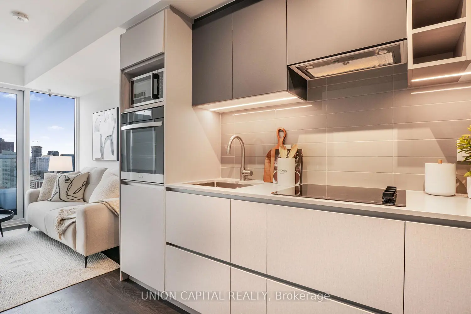 Additional image 10 of 319 Jarvis Street 4908